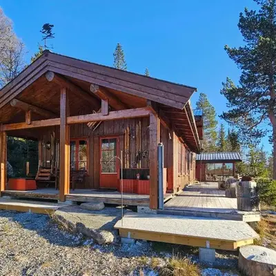 Stunning Home In Austbygda With Wifi