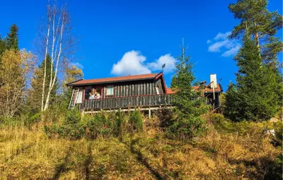 a house sitting on top of a hill at 4 Bedroom Nice Home In Trysil in Trysil