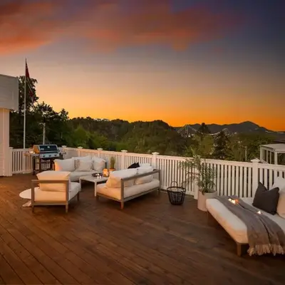 Spacious Group Villa with Jacuzzi and Views