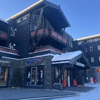 Romslig toppleilighet 134 kvm med balkong perfekt for firma og grupper