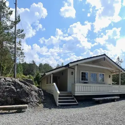 Holiday Home mit Blick auf das Wasser by Interhome