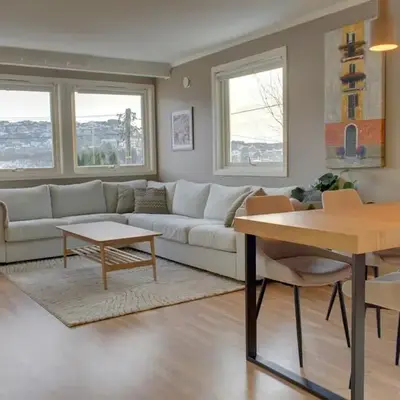 Central apartment with parking in unique surroundings