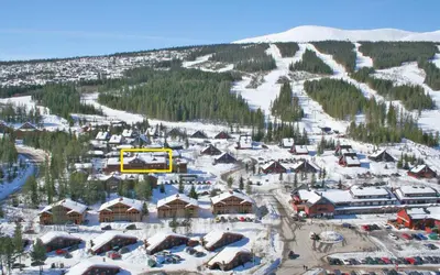 an aerial view of a ski resort in the snow at Sjumilskogen in Trysil