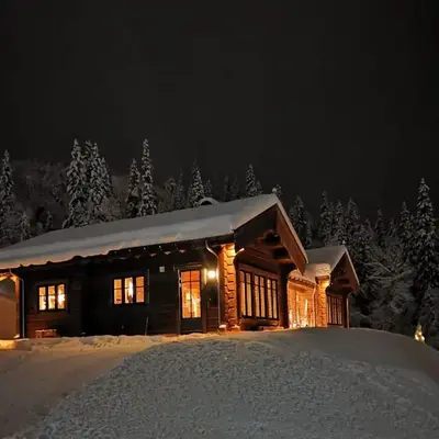 Liaplassen Timber Lodge