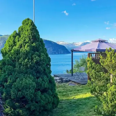 6 person holiday home in Utvik