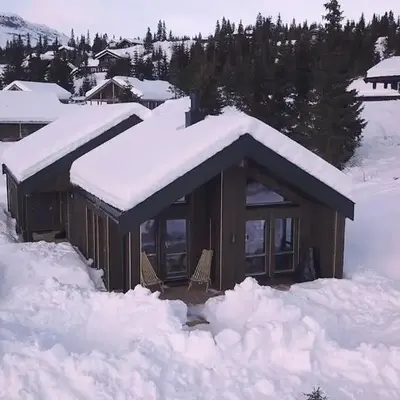 Unique cabin with fantastic lake view