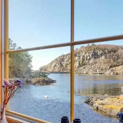 Holiday Home Finnås Lyklingsjøvegen