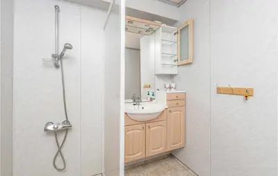 a bathroom with a shower and a sink at Beautiful Home In Jostedal With Kitchen in Jostedal