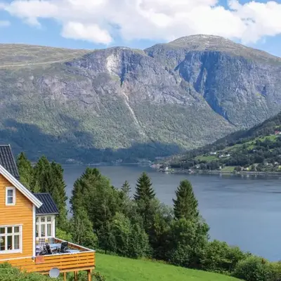 Amazing Home In Olden With Wifi