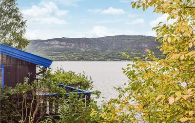 a view of a lake from a house at 3 Bedroom Awesome Home In Vikersund in Vikersund