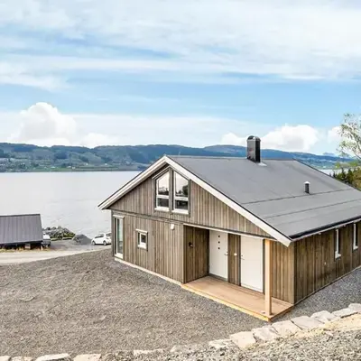 Stunning Home In Gjemnes With Wifi