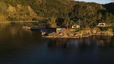 a small island in the middle of a body of water at Ocean View Stad in Barmen