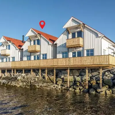 Beach Front Home In Smøla With Kitchen
