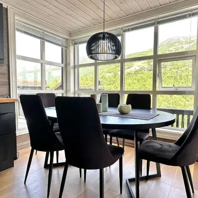Lovise Mountain Apartment